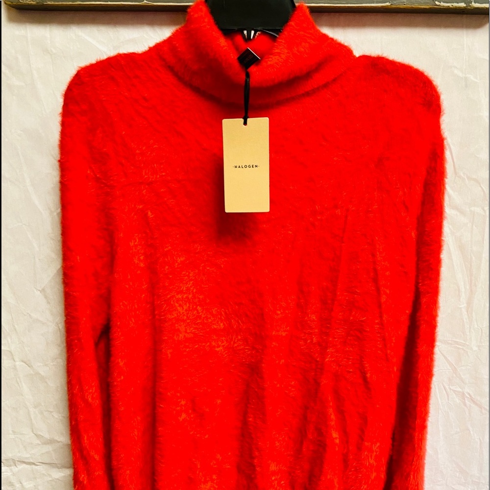 Halogen Red Poppy Turtleneck Sz M